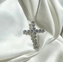Load image into Gallery viewer, Heart Cross Necklace
